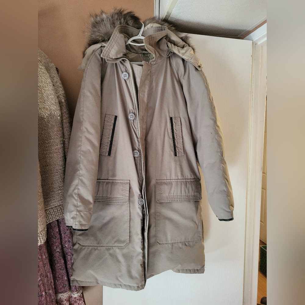 Eatons Down Parka with fur